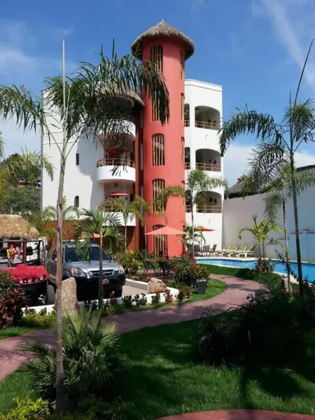 Hotel y Suites Los Encantos hotel detail image 2