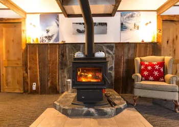 Red Shutter Inn hotel thumbnail 6