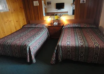 Airport Inn Motel & RV Park hotel thumbnail 7
