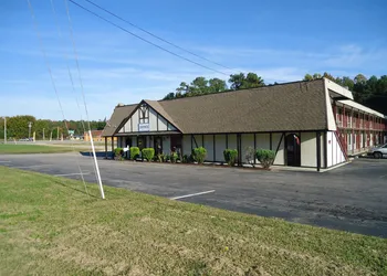 American Inn Motel hotel thumbnail 2