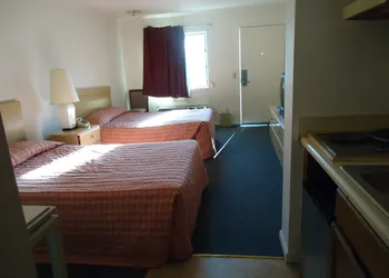 American Inn Motel hotel thumbnail 6
