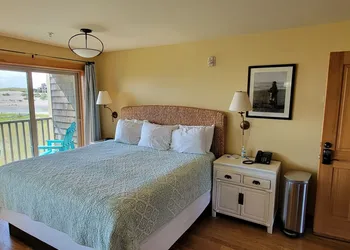 Sea Sprite on the Estuary hotel thumbnail 5