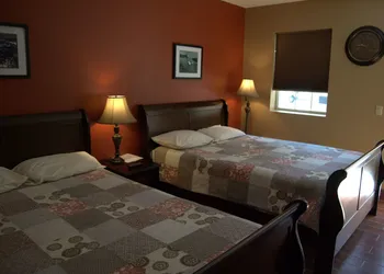 Put in Bay Victory Station Hotel hotel thumbnail 6