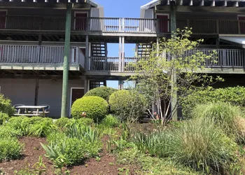 Knapps Narrows Marina & Inn hotel thumbnail 2