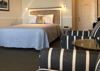 Knapps Narrows Marina & Inn hotel thumbnail 5