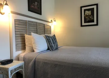 Knapps Narrows Marina & Inn hotel thumbnail 8