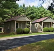 Pine Tree Motel & Cabins hotel detail image 3