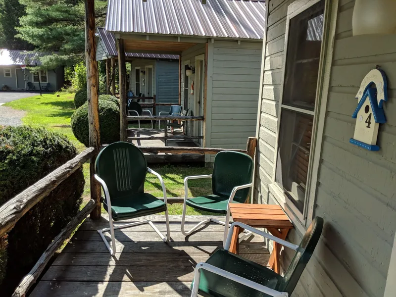 Pine Tree Motel & Cabins hotel detail image 6