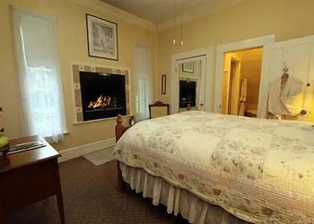 Santa Nella House hotel thumbnail 8