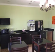 Regency Inn Houston Near Hobby Airport hotel detail image 7