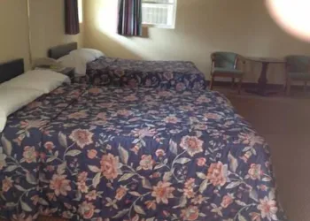 Budget Inn - Strasburg hotel thumbnail 2