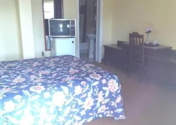 Budget Inn - Strasburg hotel thumbnail 5
