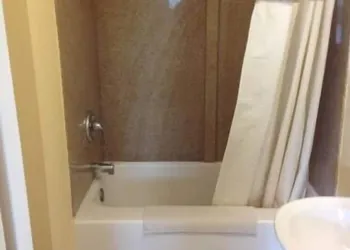 Budget Inn - Strasburg hotel thumbnail 7