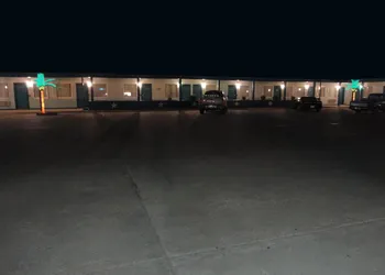 Sands Motel hotel thumbnail 2