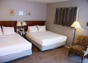 Holiday Motel hotel thumbnail 5