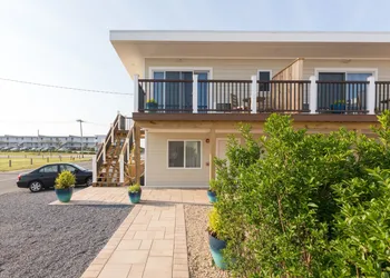 Aqualina Inn Montauk hotel thumbnail 2