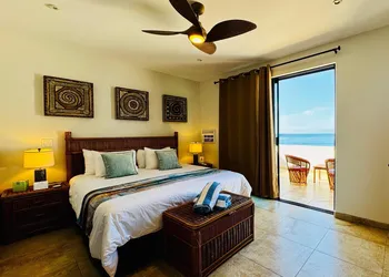 The Cerritos Beach Inn hotel thumbnail 8