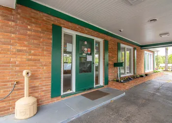 Eden Inn Motel hotel thumbnail 5