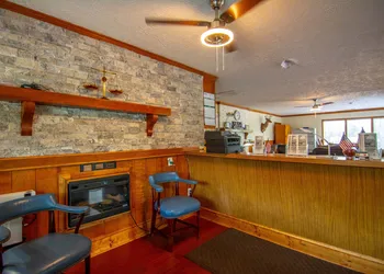 Eden Inn Motel hotel thumbnail 6