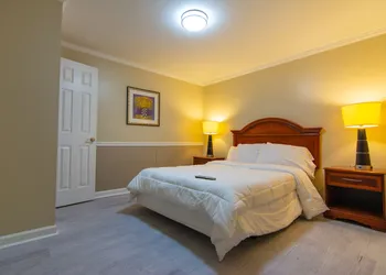 Eden Inn Motel hotel thumbnail 7