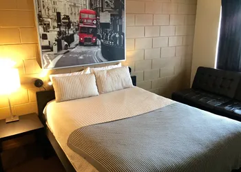 Three Rivers Motel hotel thumbnail 8