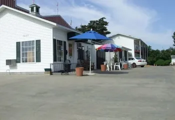 The Skyline Motel hotel thumbnail 2