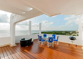 Brisas Penthouses by TA hotel thumbnail 3
