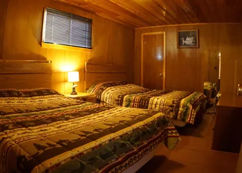Eagle Nest Fly Shack and Lodge hotel thumbnail 5