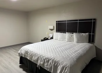 Executive Inn Crystal City hotel thumbnail 5