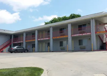 Imperial Motel hotel thumbnail 2