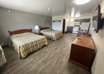 Imperial Motel hotel thumbnail 8