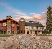 Compass Rose Lodge hotel detail image 5