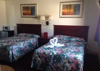 Relax Inn hotel thumbnail 5
