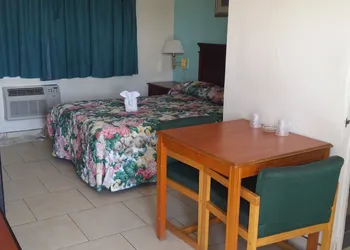 Relax Inn hotel thumbnail 6