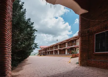 Hotel del Parque hotel thumbnail 2