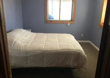 Waters Edge Motel hotel thumbnail 5