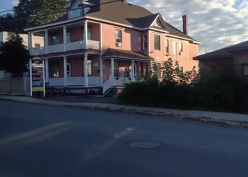 Maison McKenzie House hotel thumbnail 2