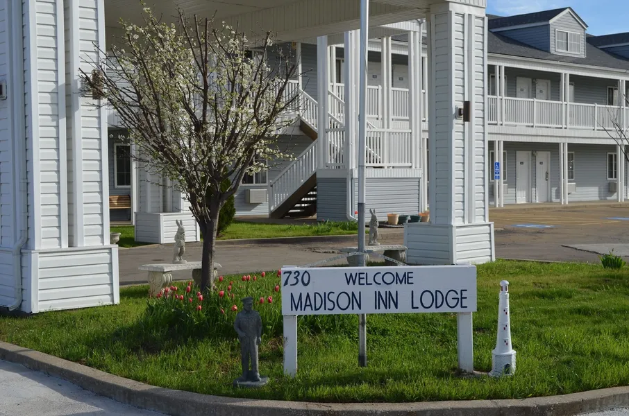 Madison Inn Lodge hotel detail image 6