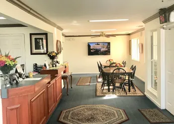 Madison Inn Lodge hotel thumbnail 7