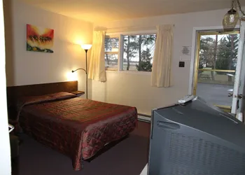 Motel au Bord du Lac hotel thumbnail 4