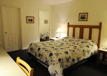 Burney Motel hotel thumbnail 4