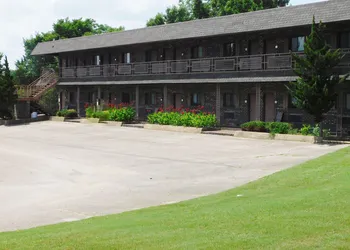 Cedar Glade Resort hotel thumbnail 2