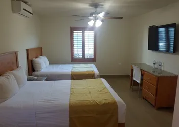 Hotel Quinta hotel thumbnail 5