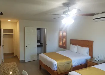 Hotel Quinta hotel thumbnail 6