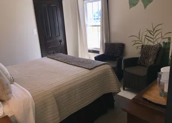 Simcoe Suites on the Henley B&B hotel thumbnail 3