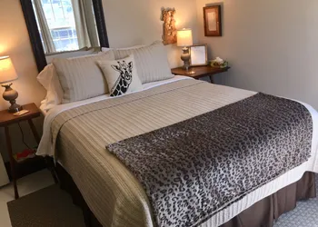 Simcoe Suites on the Henley B&B hotel thumbnail 4