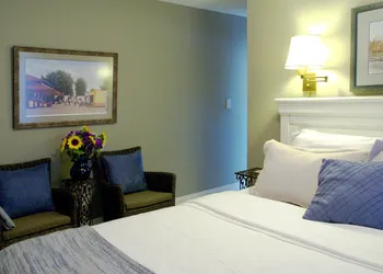 Simcoe Suites on the Henley B&B hotel thumbnail 6