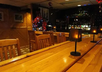 Pinewood Motor Inn hotel thumbnail 3