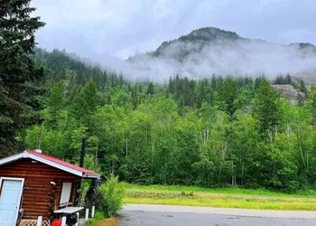 Rivermount Motel Campground and RV Park hotel thumbnail 4