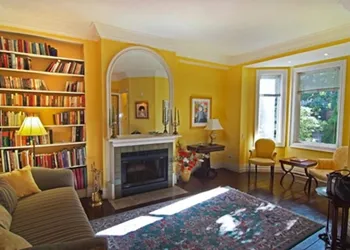 Elegant Cabbagetown hotel thumbnail 4